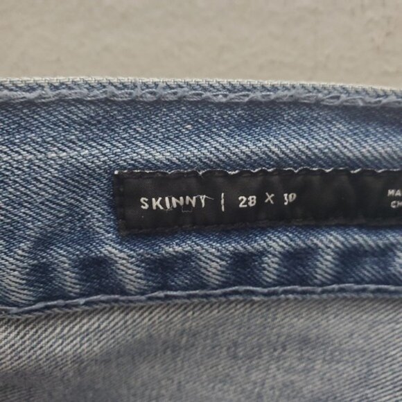 Pac Sun Embroidered Patches Paint Bleach Distressed Jeans /Unisex - Picture 8 of 9